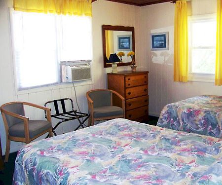 Sun 'N' Sand Motel Стоун Харбър Екстериор снимка