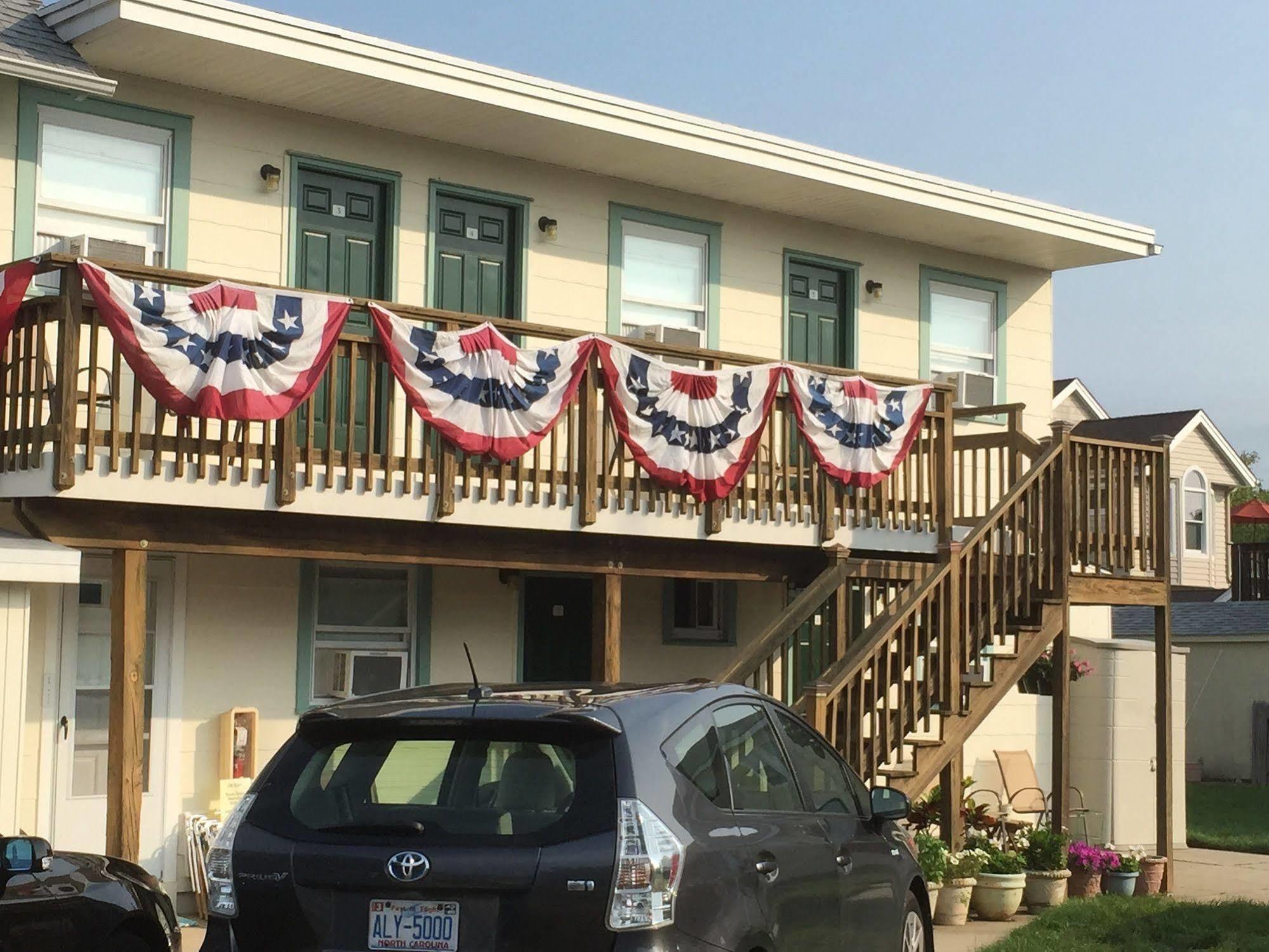 Sun 'N' Sand Motel Стоун Харбър Екстериор снимка